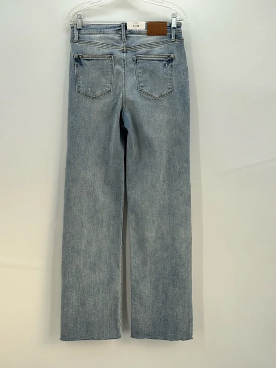 Judy Blue Light Wash Straight Fit Leg High Rise Distressed Denim Classic Fit - Picture 3 of 16